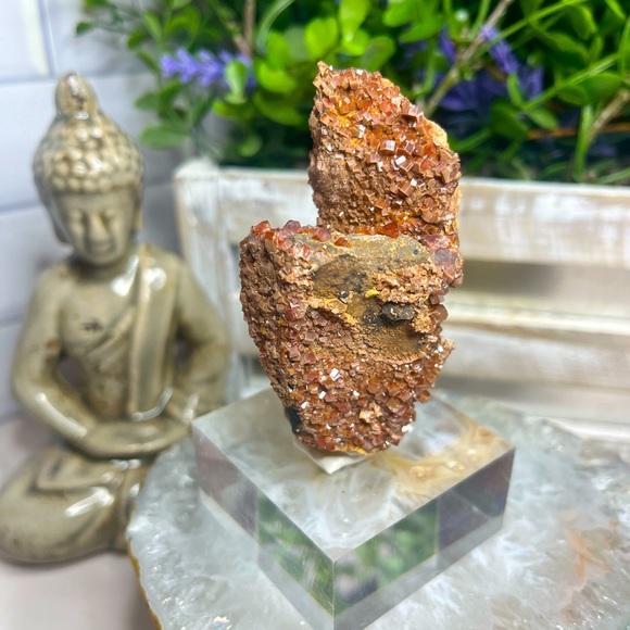 Vanadanite- Morocco 🇲🇦 - Picture 3 of 8